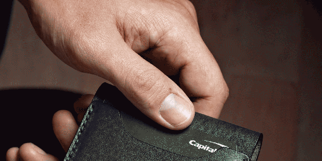 [b]25% Off[/b] Personalized Leather Wallets